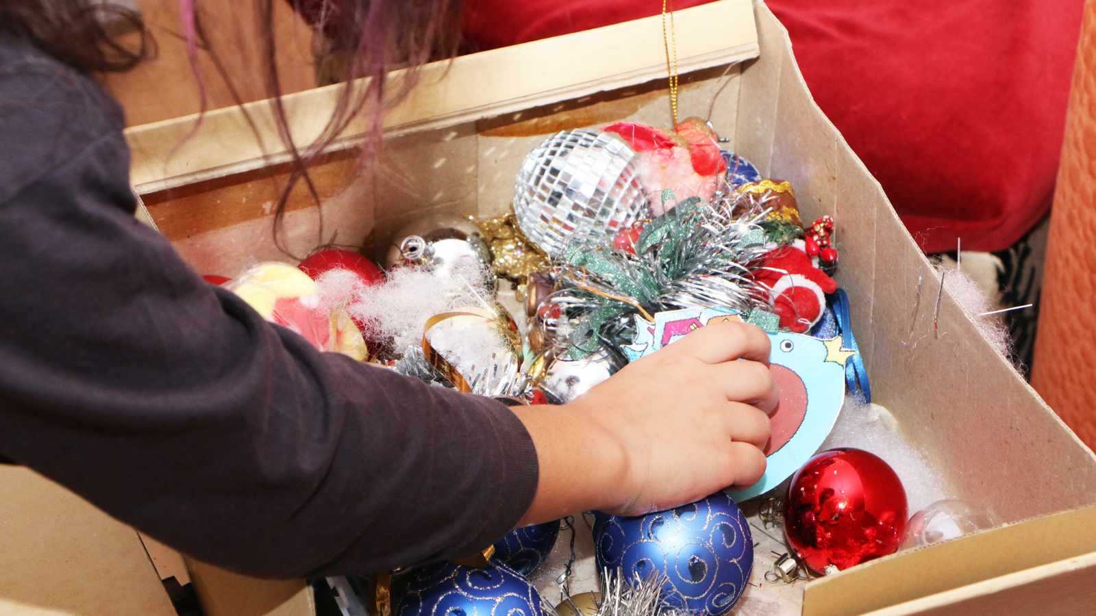 Holiday Decorations & Seasonal Dรฉcor