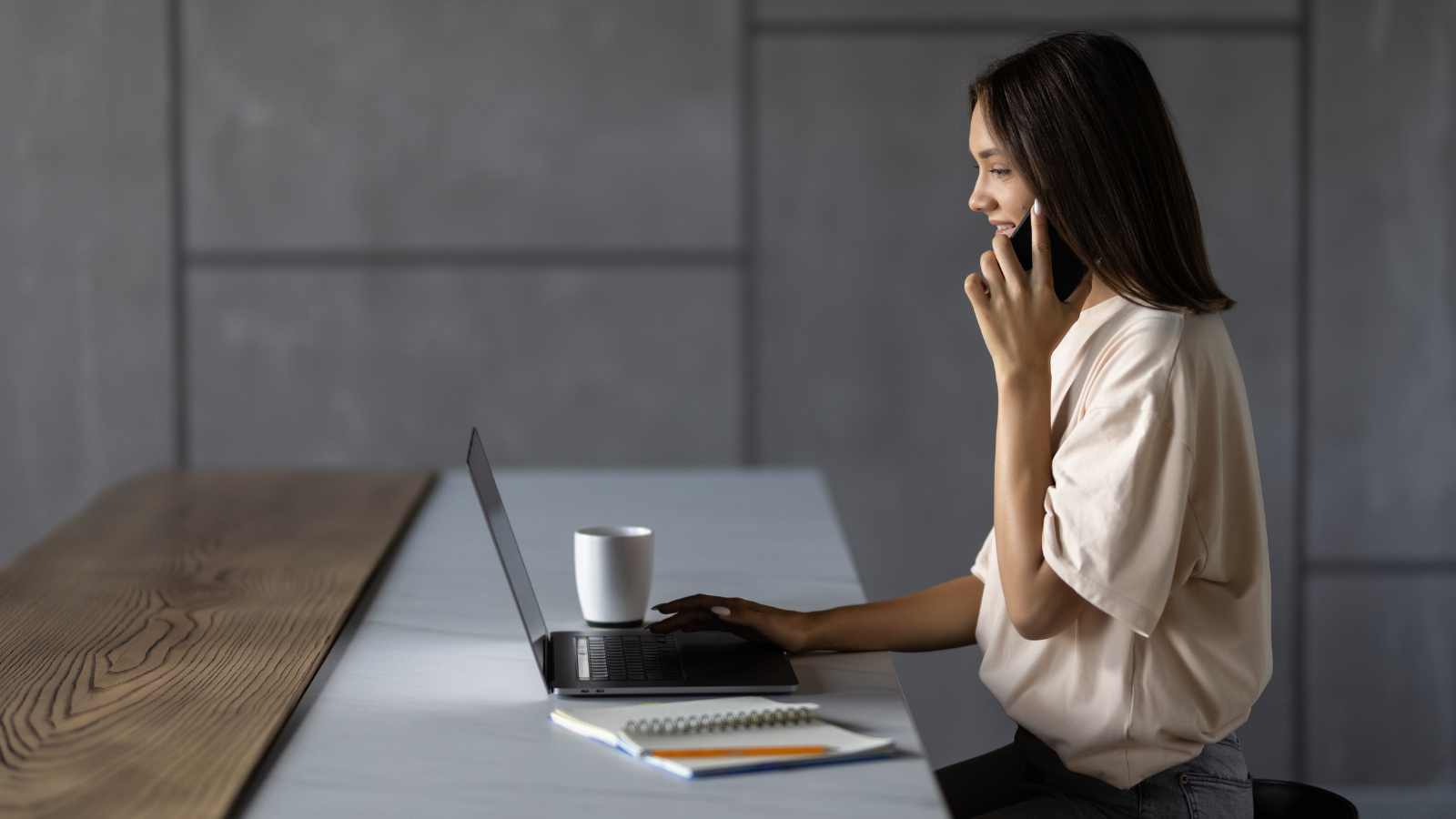 5 Steady Night Jobs You Can Do From Home (Not Glamorous, But Reliable)