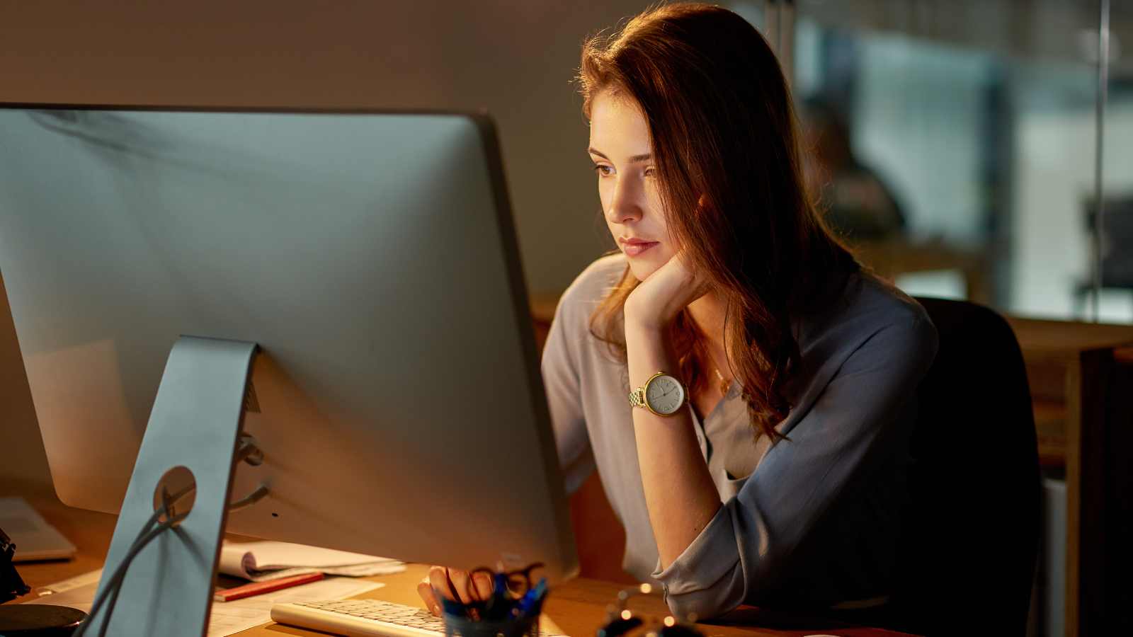 Steady Night Jobs You Can Do From Home (Not Glamorous, But Reliable)