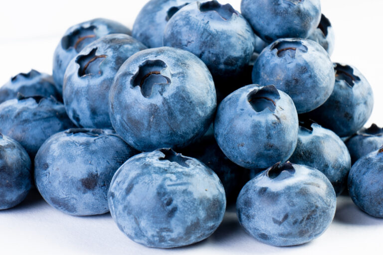 6 Anti-Aging Foods That Will Turn Back Time