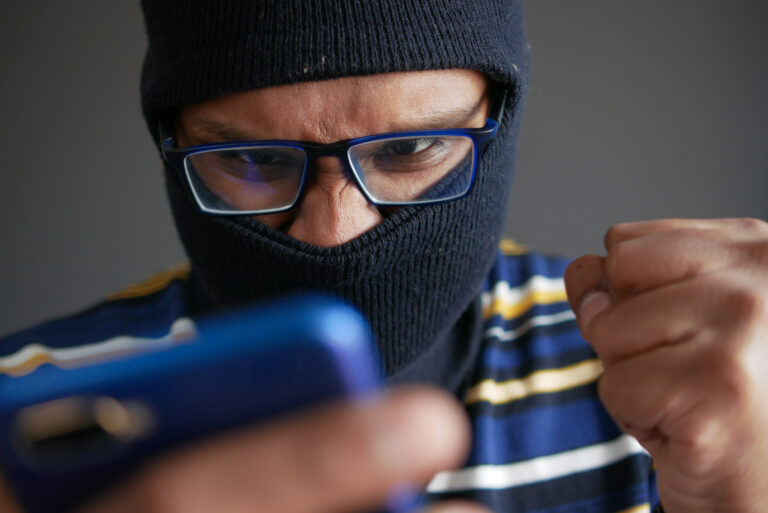 6 Social Media Posts That Expose Your Home to Risk