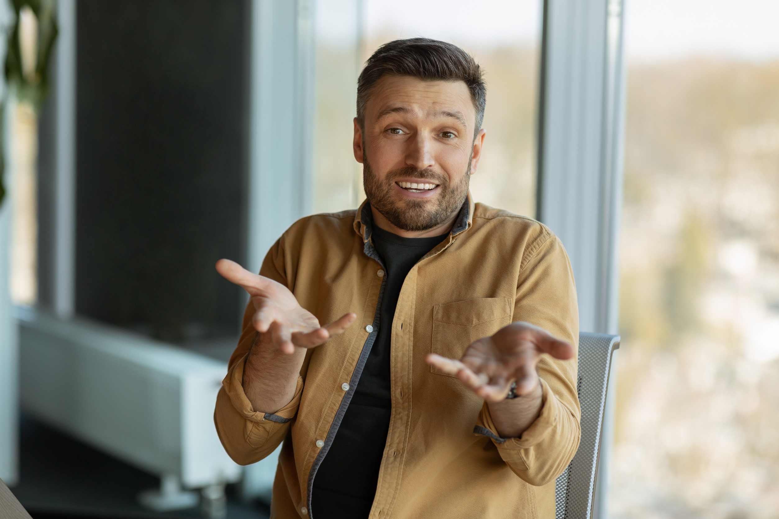 6 Behaviors That Reveal Someone Is Desperate for Attention