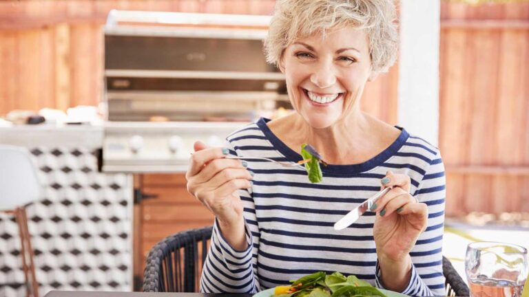 10 Food Habits That Are Slowly Making You Unhealthy