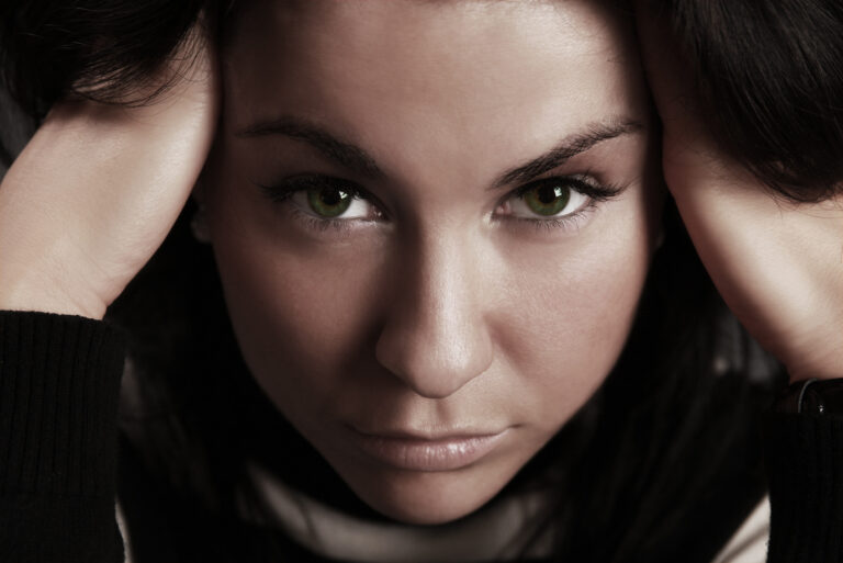 6 Damaging Effects of Being Raised as a ‘Good Girl’ for Women