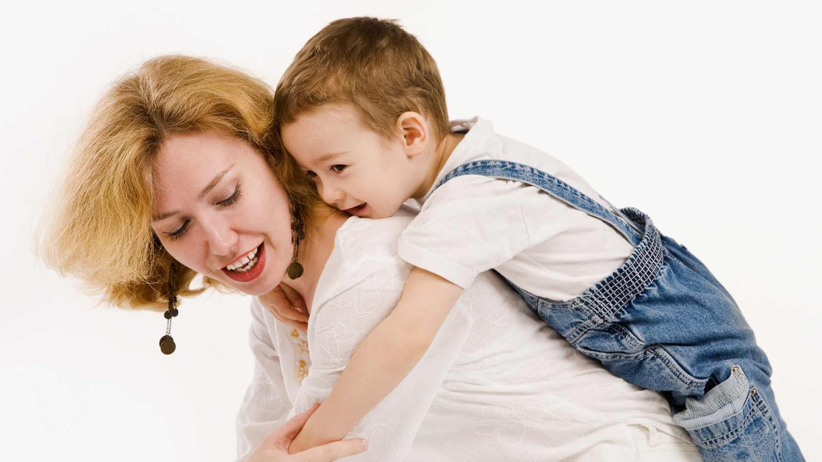 Old‑School 1950s Marriage Rules That Clash With Today