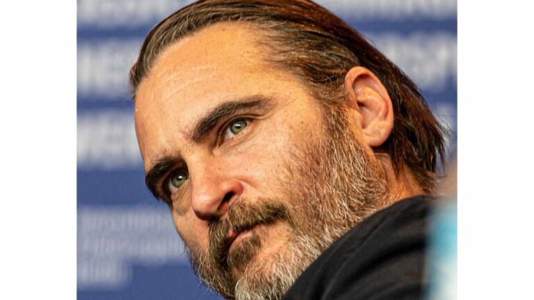 6 Celebrities Who Were Raised in Cults