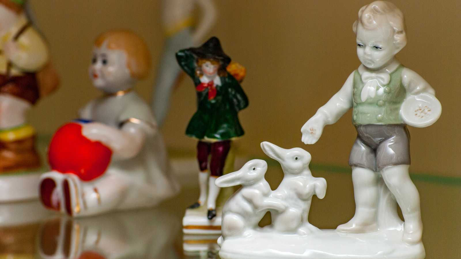 Designers warn these 6 "uncool" antiques are cheapening your home