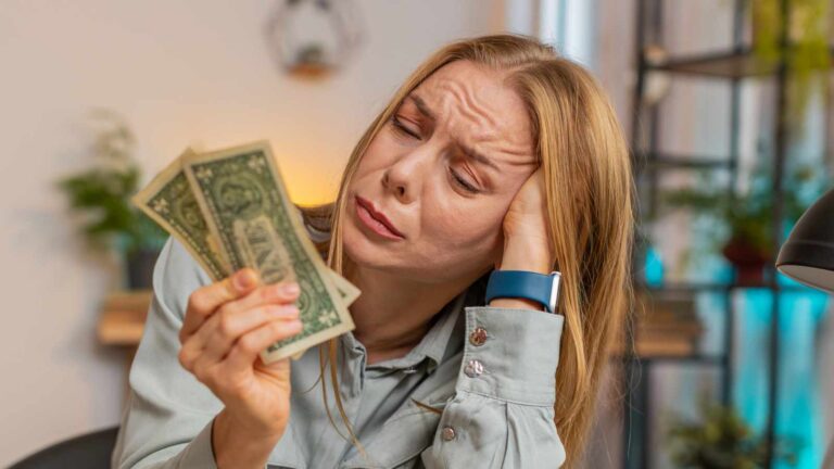 Spotting Any of These 7 Items in a Home May Signal Financial Trouble