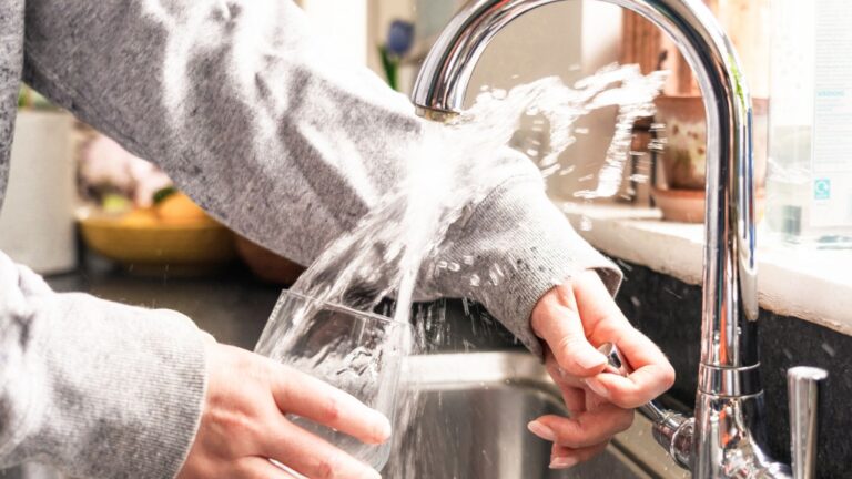 Brilliant Household Hacks to Simplify Your Life and Save Time