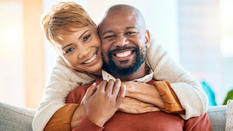 Signs Your Friends Secretly Hate Your Significant Other