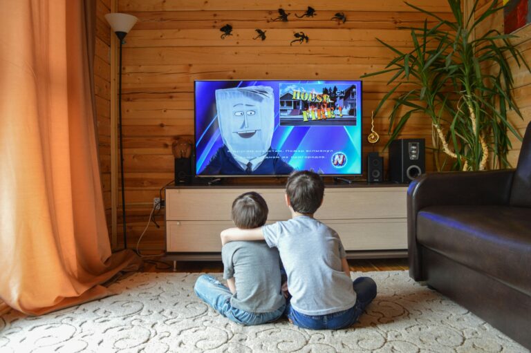 5 Best TV Shows for Toddlers That Offer Fun and Education