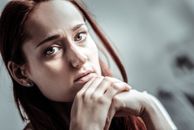 6 Hidden Signs of Loneliness Women Often Miss