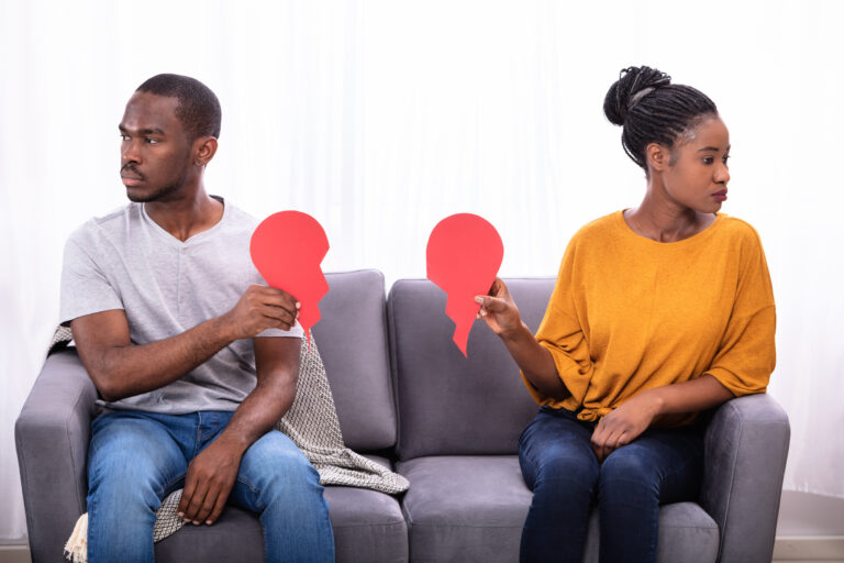 6 Clear Signs Your Relationship Is Over