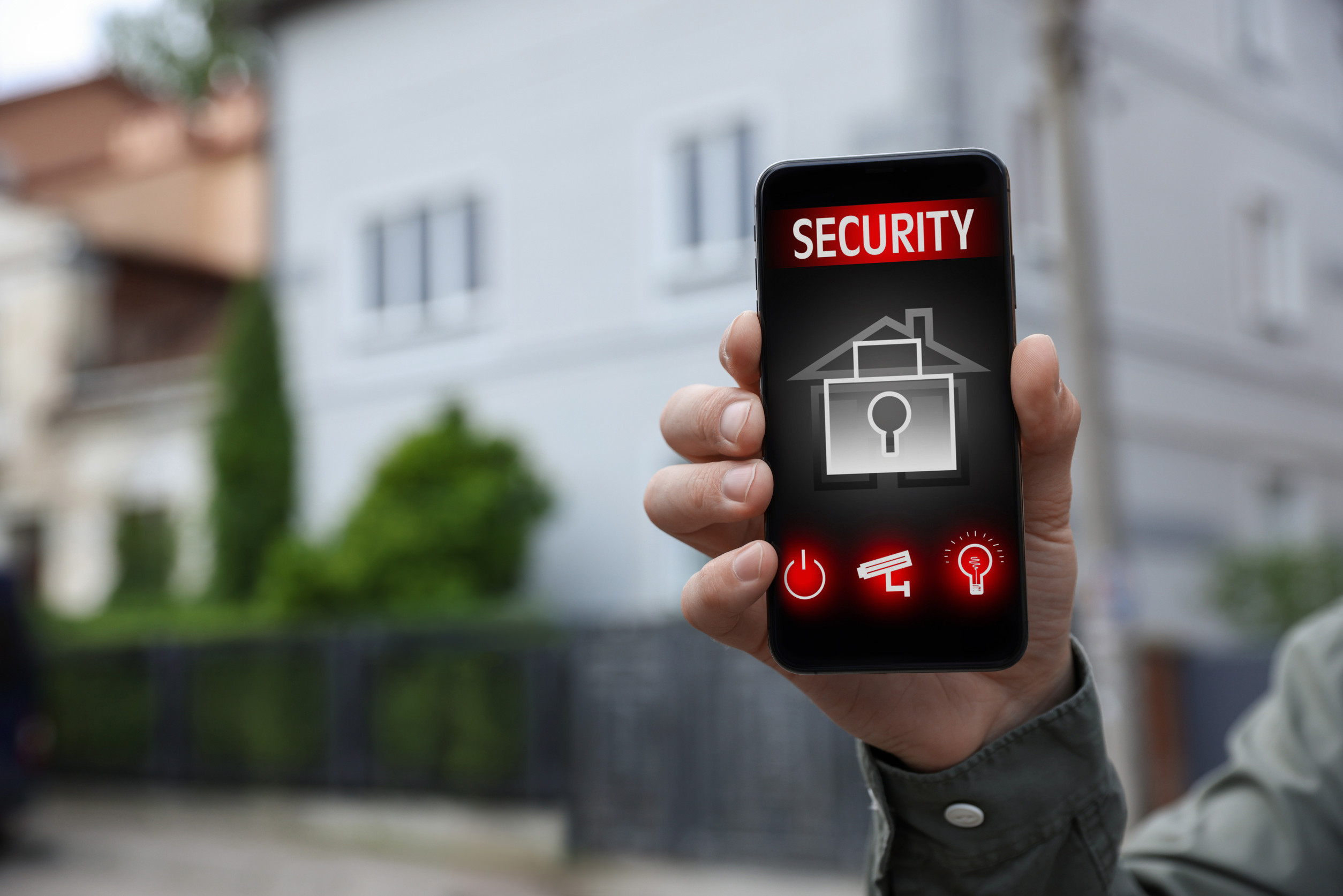 7 Essential Purchases for Retirees Living Alone