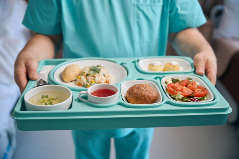 8 Hospital Food Around the World