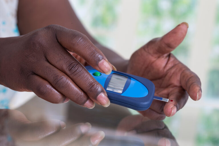 7 Ways to Manage Diabetes Naturally and Effectively