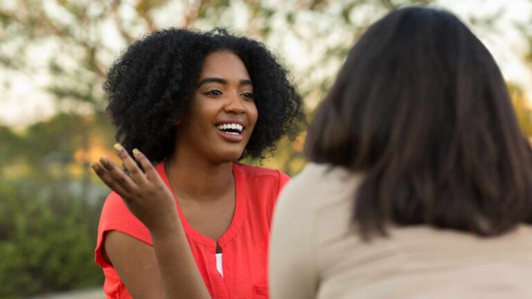 Women With One Close Friend Instead of a Group Often Share These 7 Rare Traits