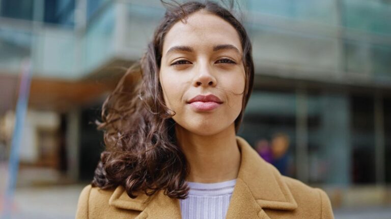 6 Signs Someone Is Intimidated by You