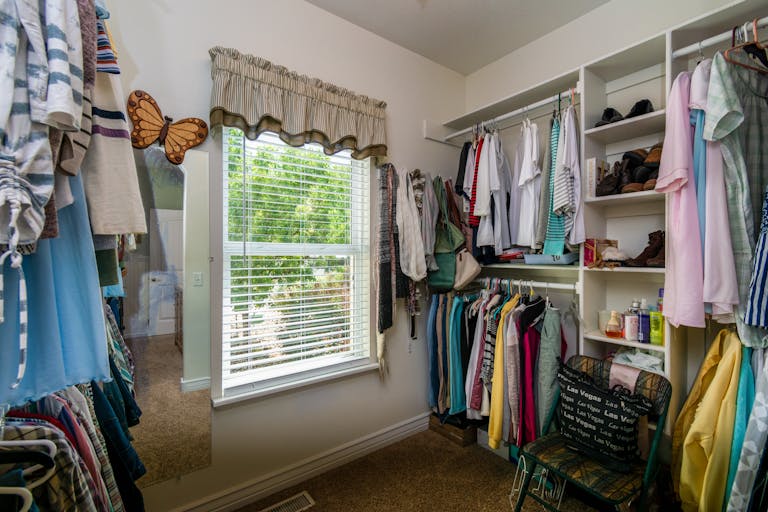 15 Innovative Walk-In Closet Ideas That Will Transform Your Space