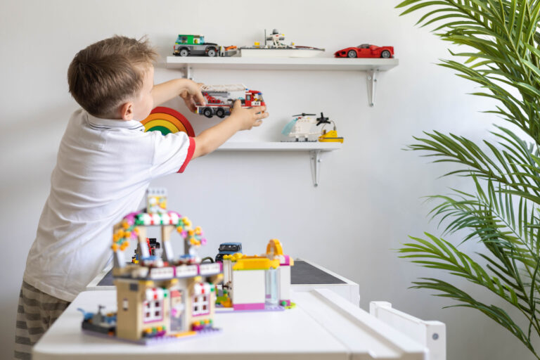 7 Ultimate Guide to Room Organization for Kids: Transforming Chaos into Calm