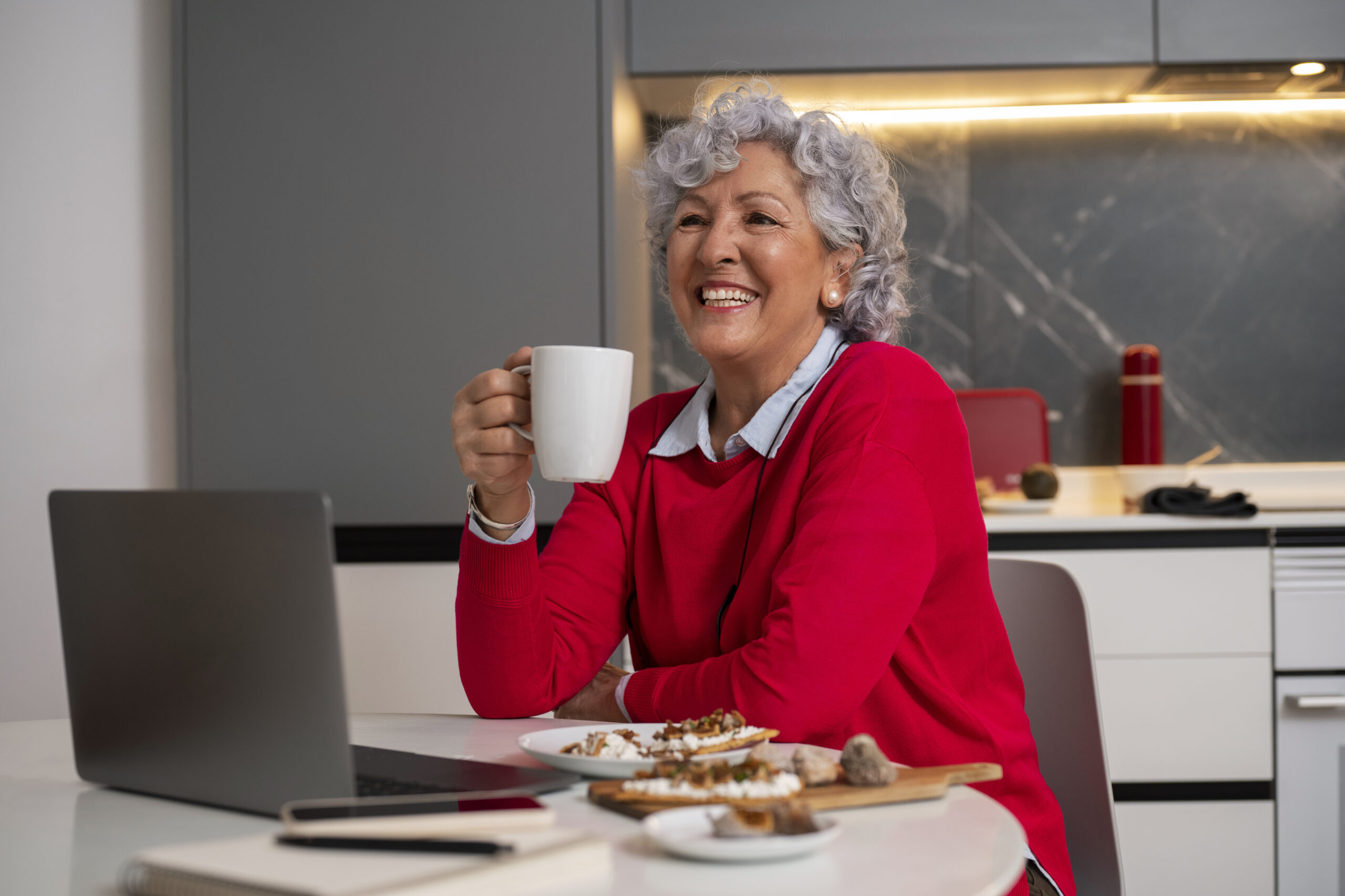 Key Reasons Why People Prefer Dating Older Women