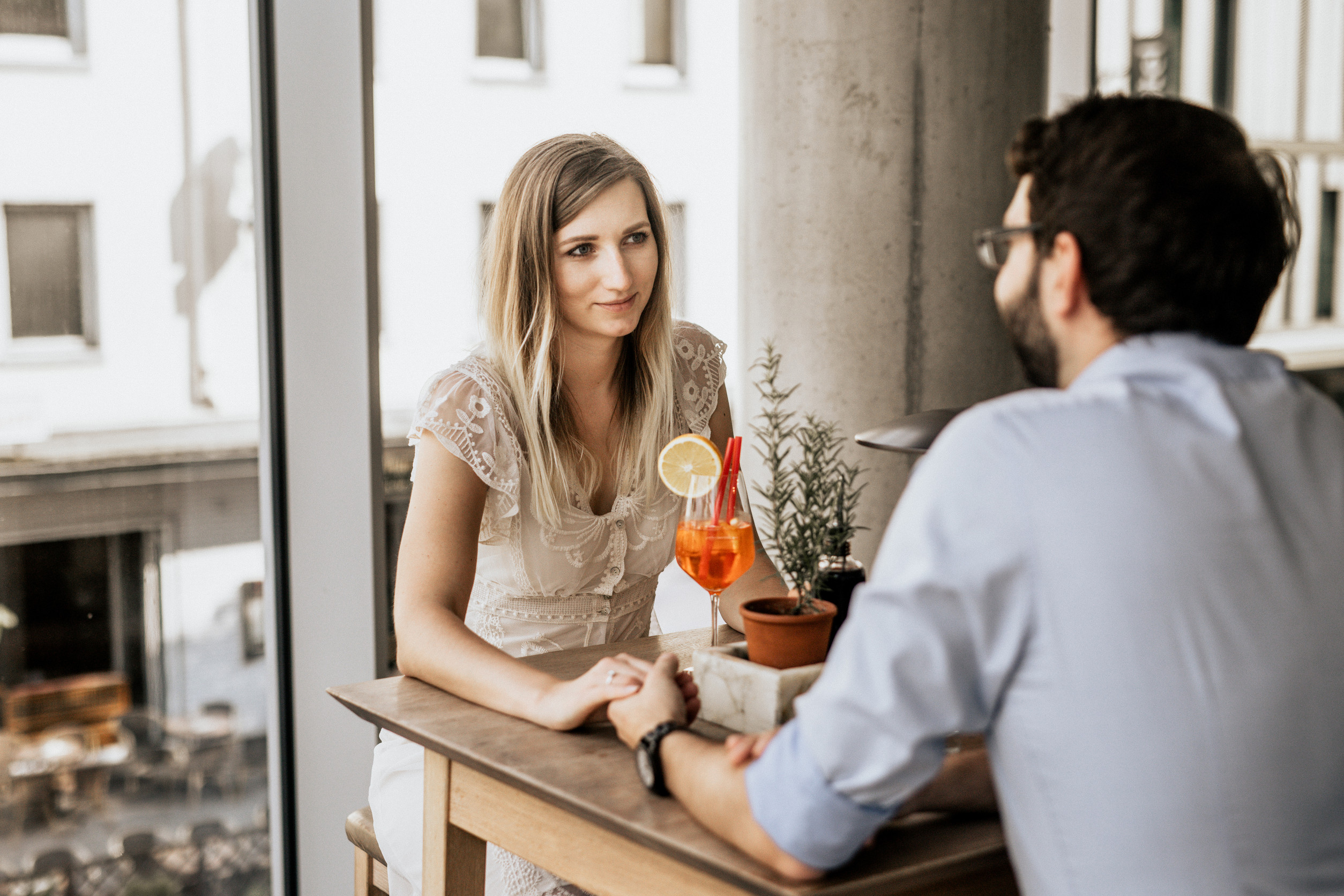 Overdoing Compliments Makes Them Feel Empty