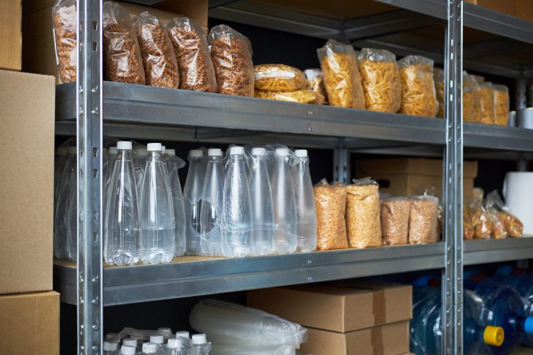 4 Ways Your “Food Storage Routine” Is Slowly Emptying Your Wallet