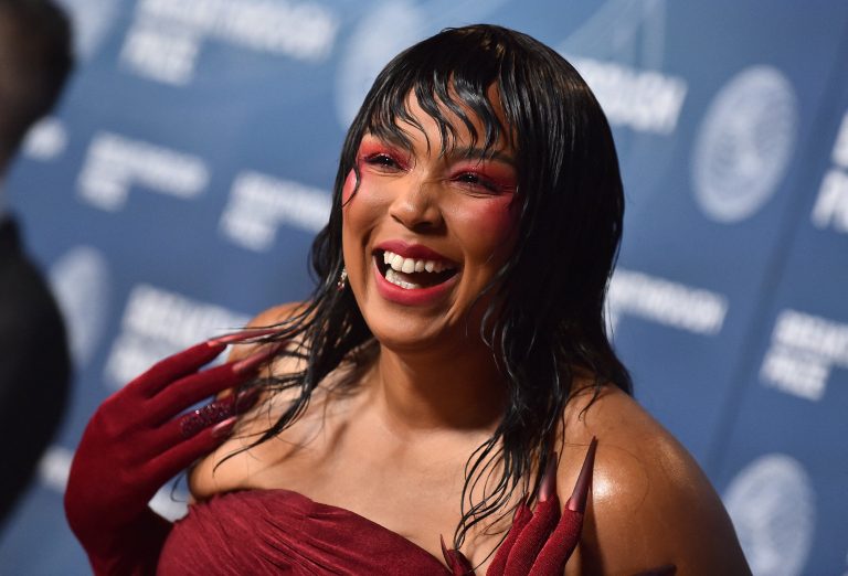 Lizzo Got Put on Trial for a Taylor Swift Feud That Exists Entirely in the Internet’s Imagination