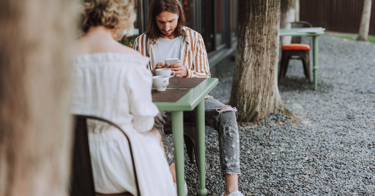 8 Fashion Choices That Can Instantly Turn Off Your Date