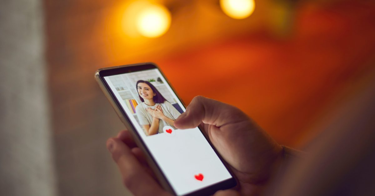 7 Reasons AI Girlfriends Are Making the Dating Scene Harder Than Ever, Therapists Warn