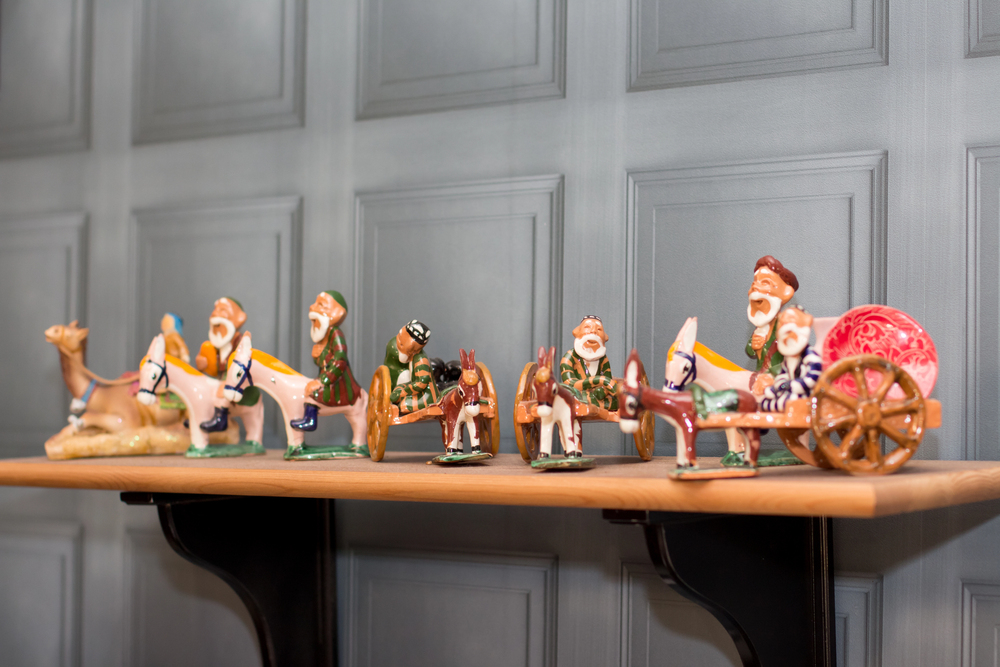 Decorative Figurines