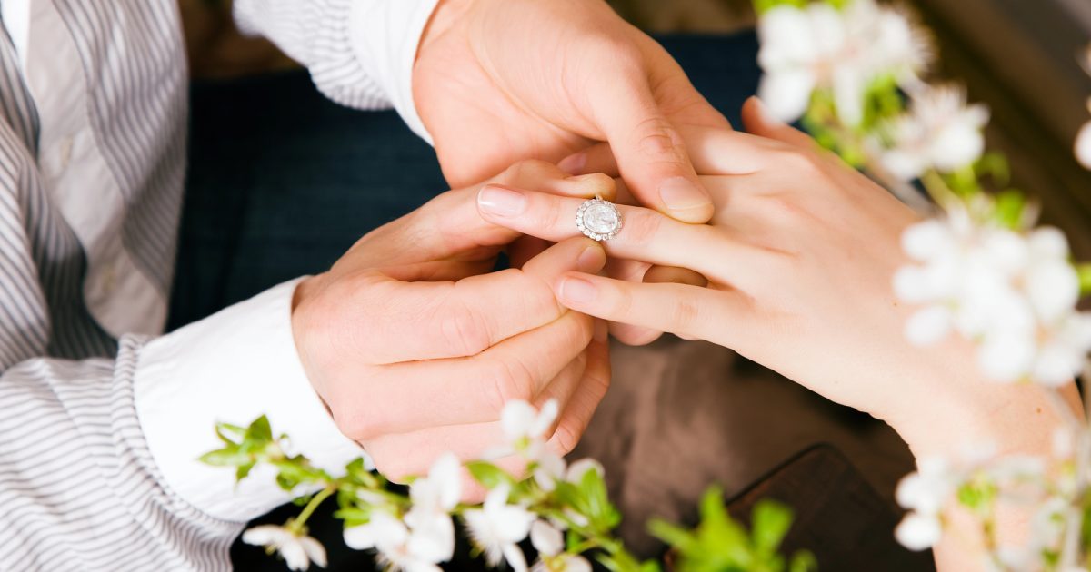 Before You Put a Ring on It, Watch for These 10 Warning Signs