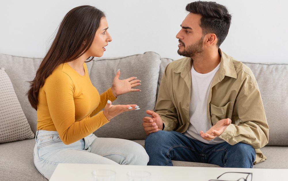 8 Relationship Habits That Seem Normal but Are Actually Toxic