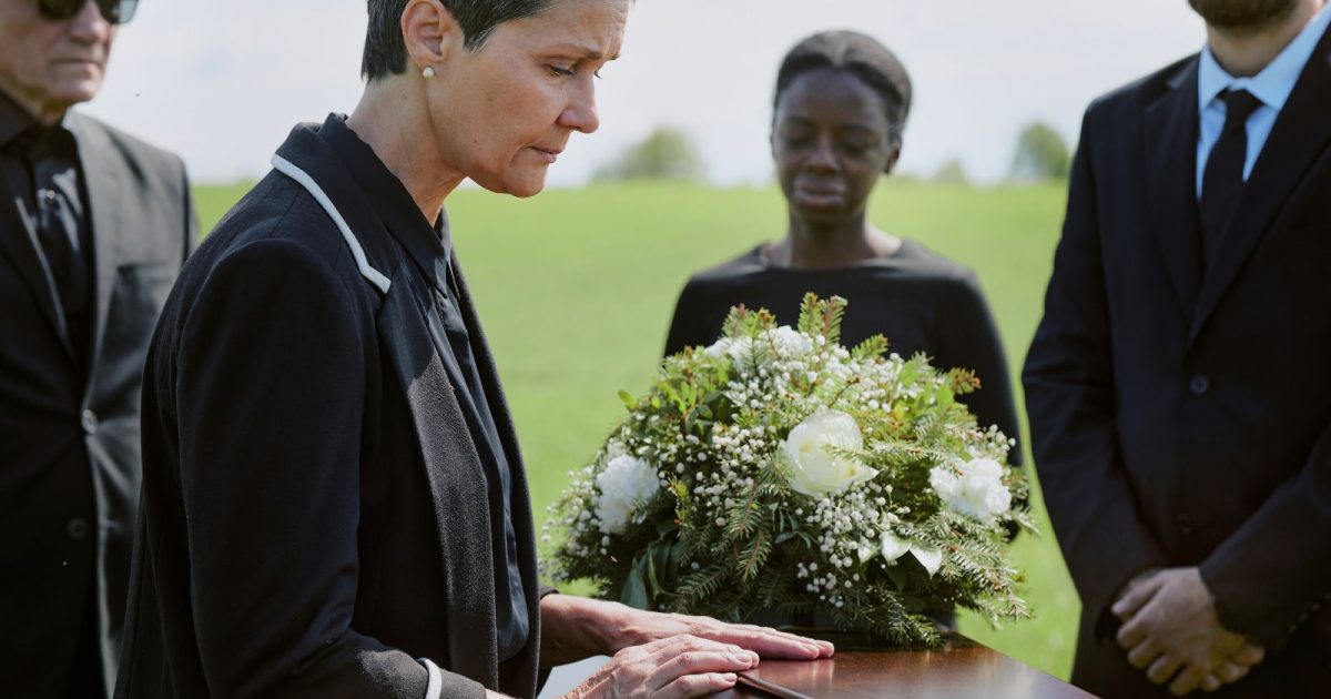 9 Funeral Traditions That Are Quietly Disappearing From American