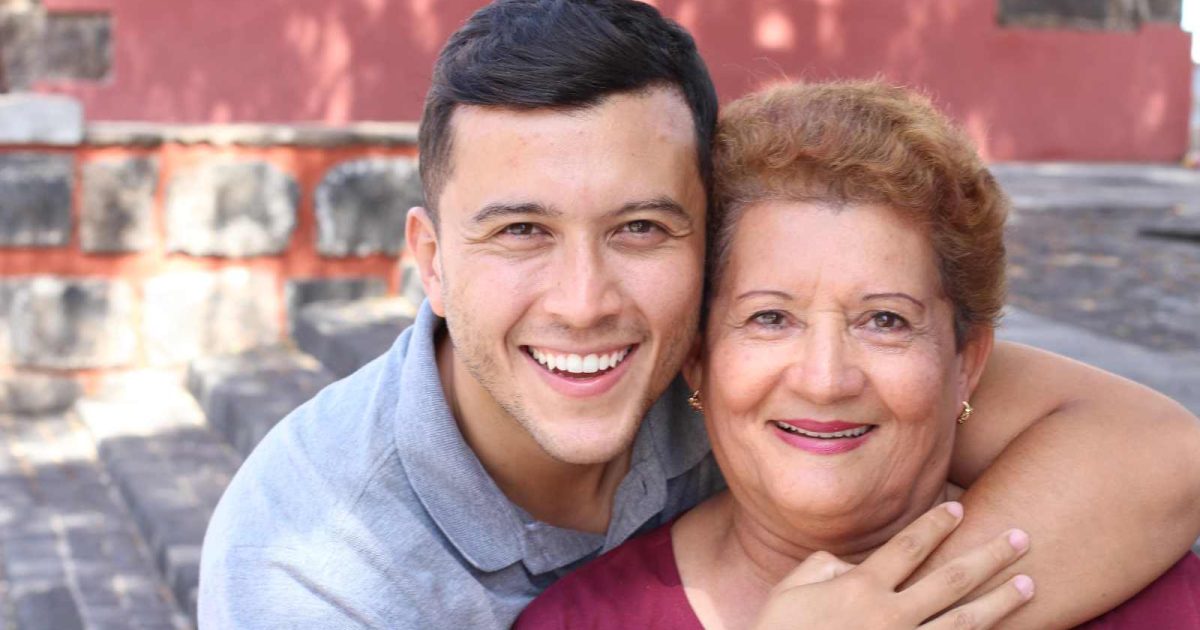 10 Reasons Younger Men Are Drawn to Older Women