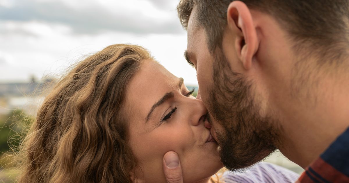 What Really Happens Inside Your Body When You Kiss Someone, According to Science