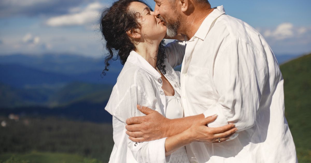 10 Uncomfortable Truths Why Some Women Date Married Men