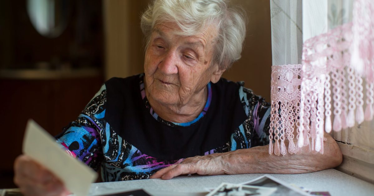 10 Life Lessons People Often Learn Too Late 
