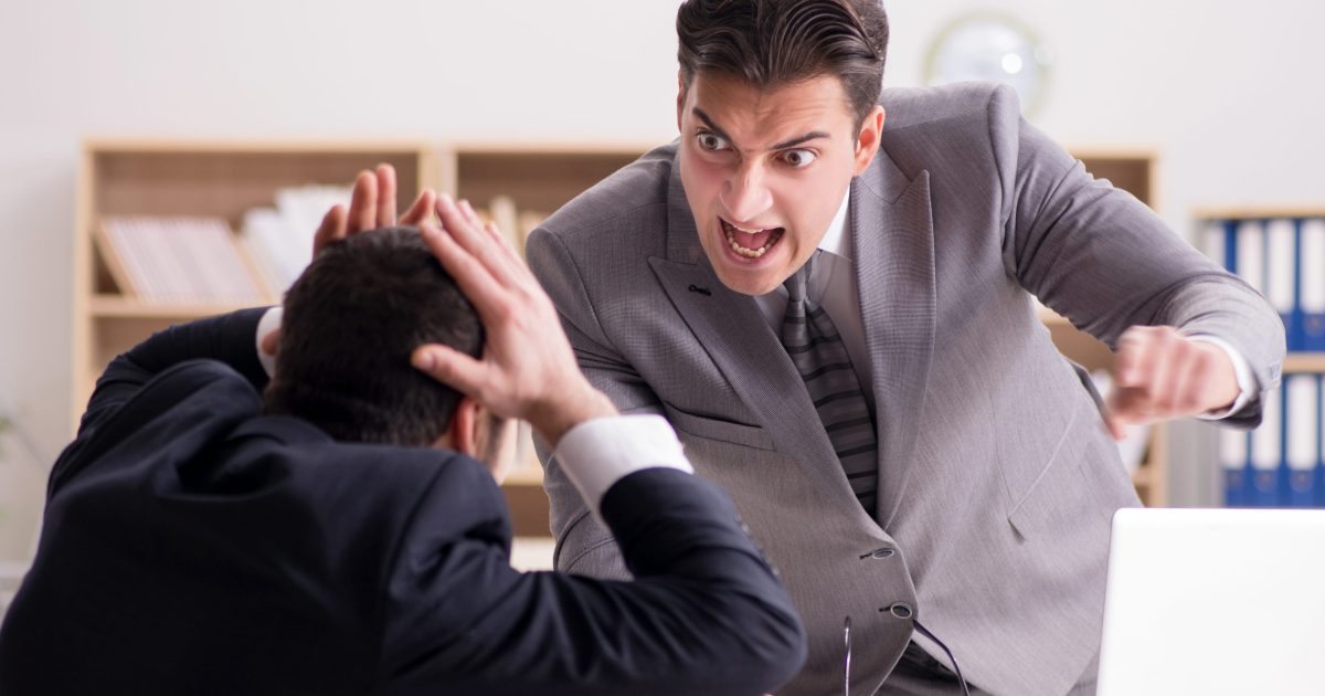 11 Early Warning Signs of a Bad Boss You Should Never Ignore