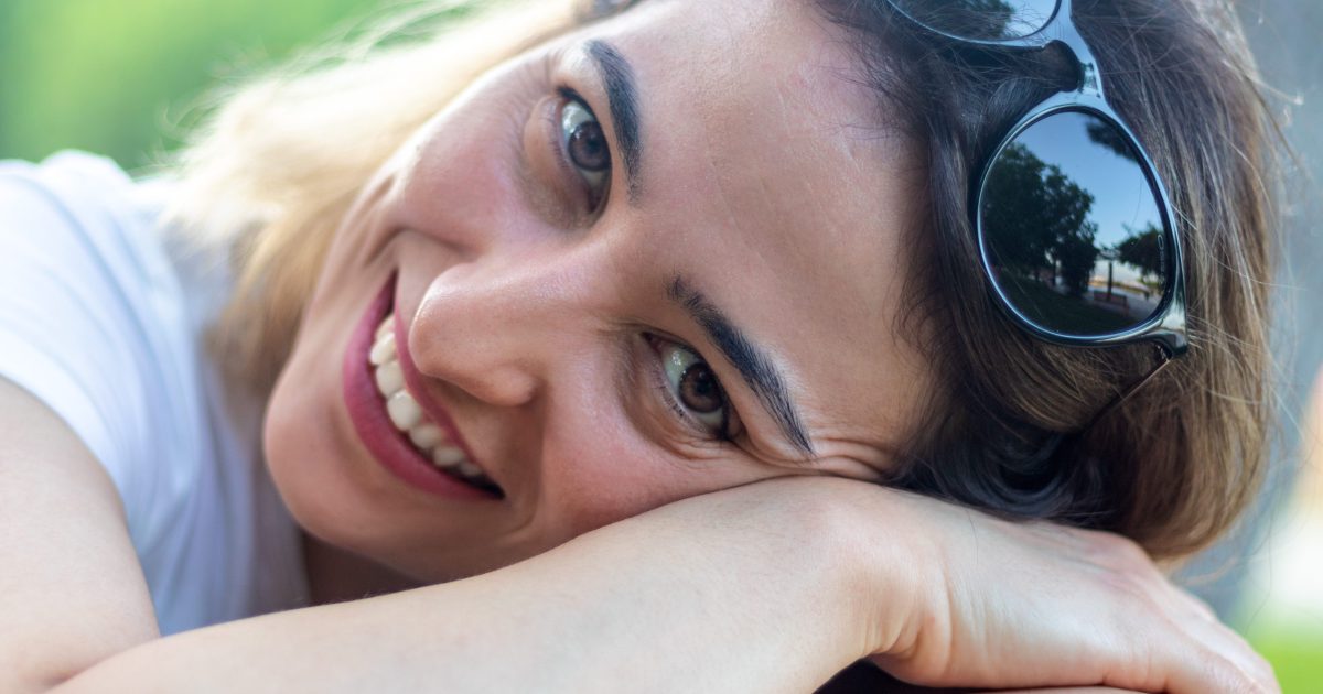 8 Signs You’re Attractive Even If Nobody Tells You