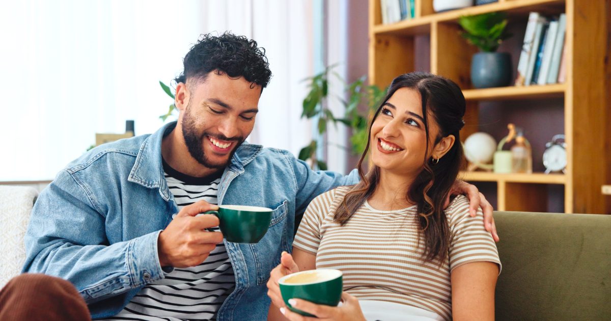 8 Subtle Ways You Can Tell a Woman Is Genuinely Comfortable Around You