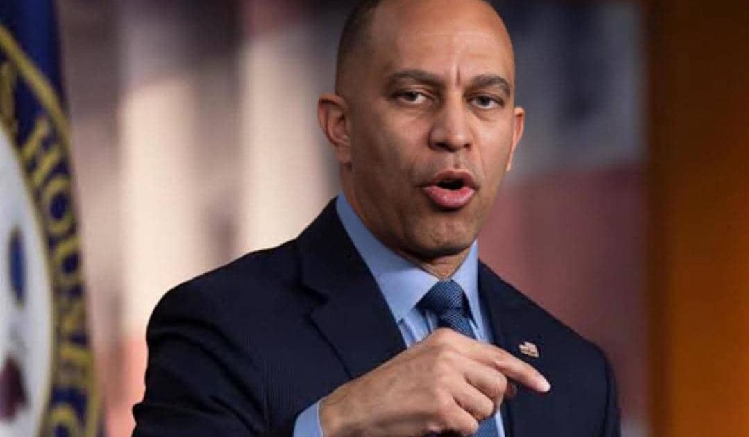 Hakeem Jeffries Warns “Corruption Is Out of Control” as Democrats Promise Accountability Push 