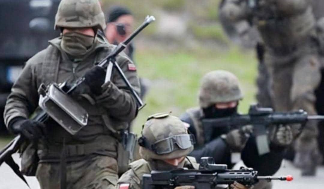 Poland Expands Border Guard Powers as New Law Allows Use of Firearms During Violent Border Crossings 