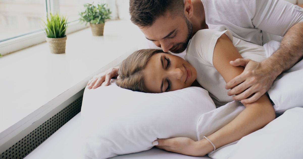 5 “Toxic” Bedroom Traits Some Men Secretly Desire But Rarely Admit
