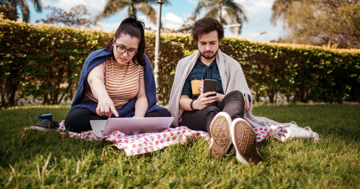 50/50 vs Traditional Relationships: What Gen Z and Millennials Actually Want Now