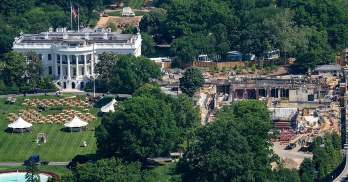 Trump’s $400 Million White House Ballroom Hits a Legal Wall, but the Supreme Court Could Reopen the Door.