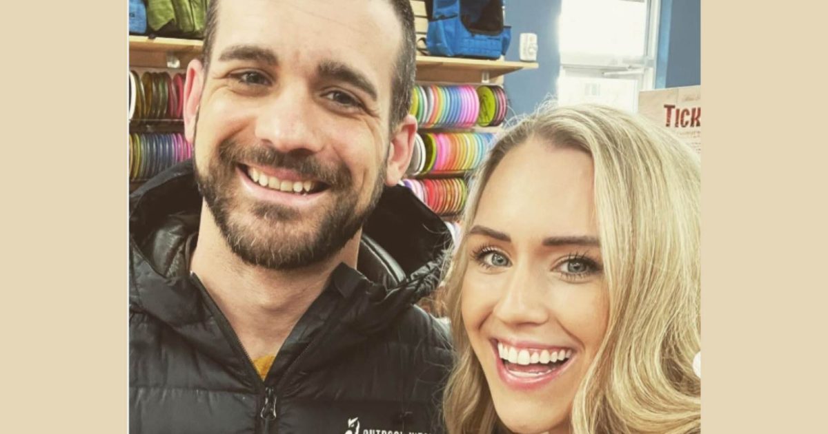 Jen Hamilton Turns a Painful Anniversary Into a Night of Friendship and Healing
