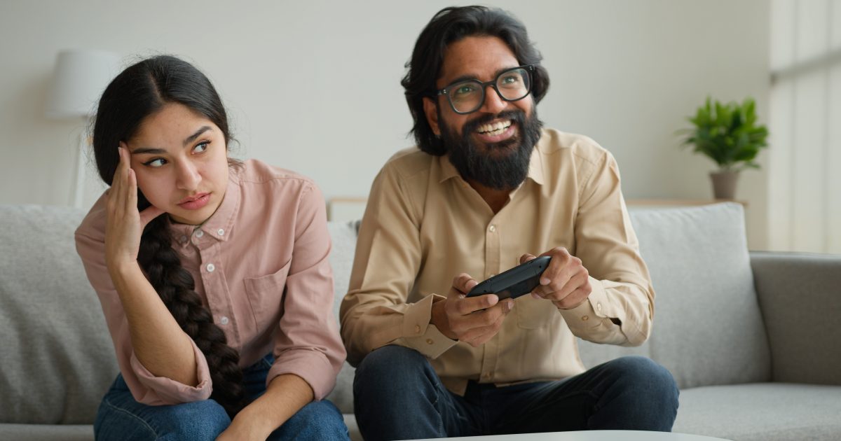 Interests That Can Quietly Damage Relationships When They Become an Obsession