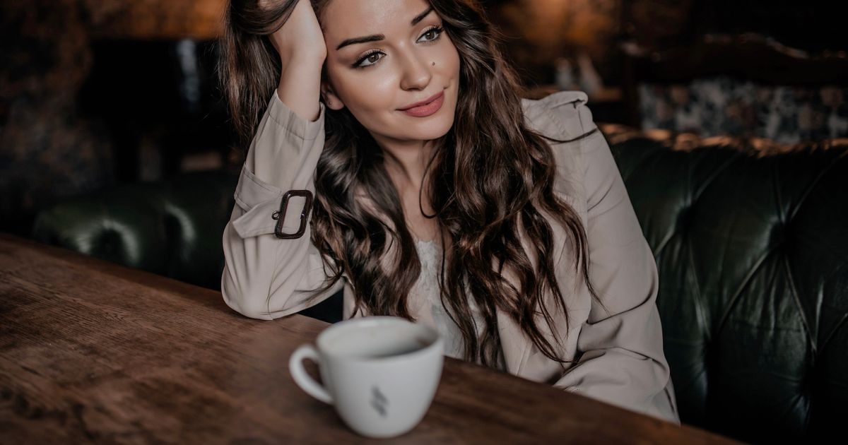 5 Foolish Standards That Keep Many Women Single Longer Than They Expect