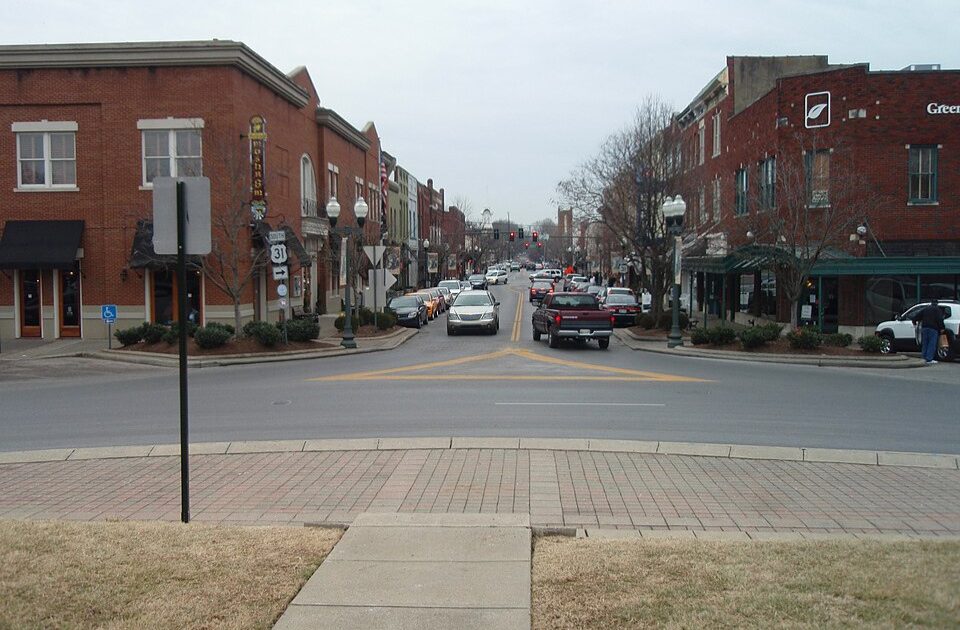 9 Small Towns That Feel Frozen in the 1950s